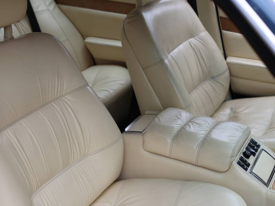 Bild 20/36 von Maserati Quattroporte 4900 (1984)