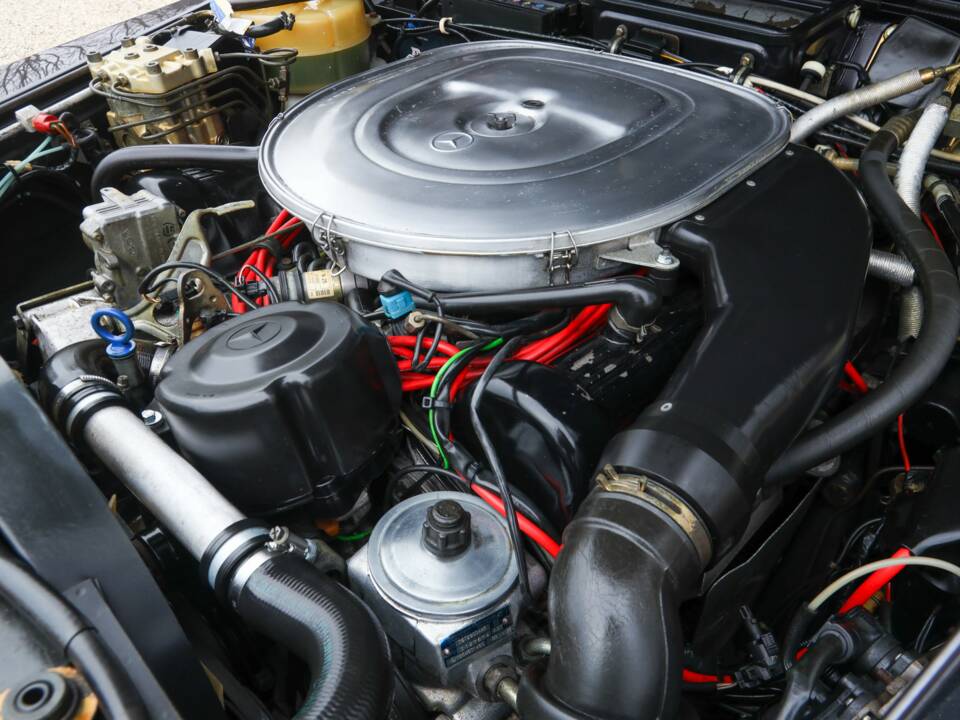 Bild 43/50 von Mercedes-Benz 500 GE (1993)