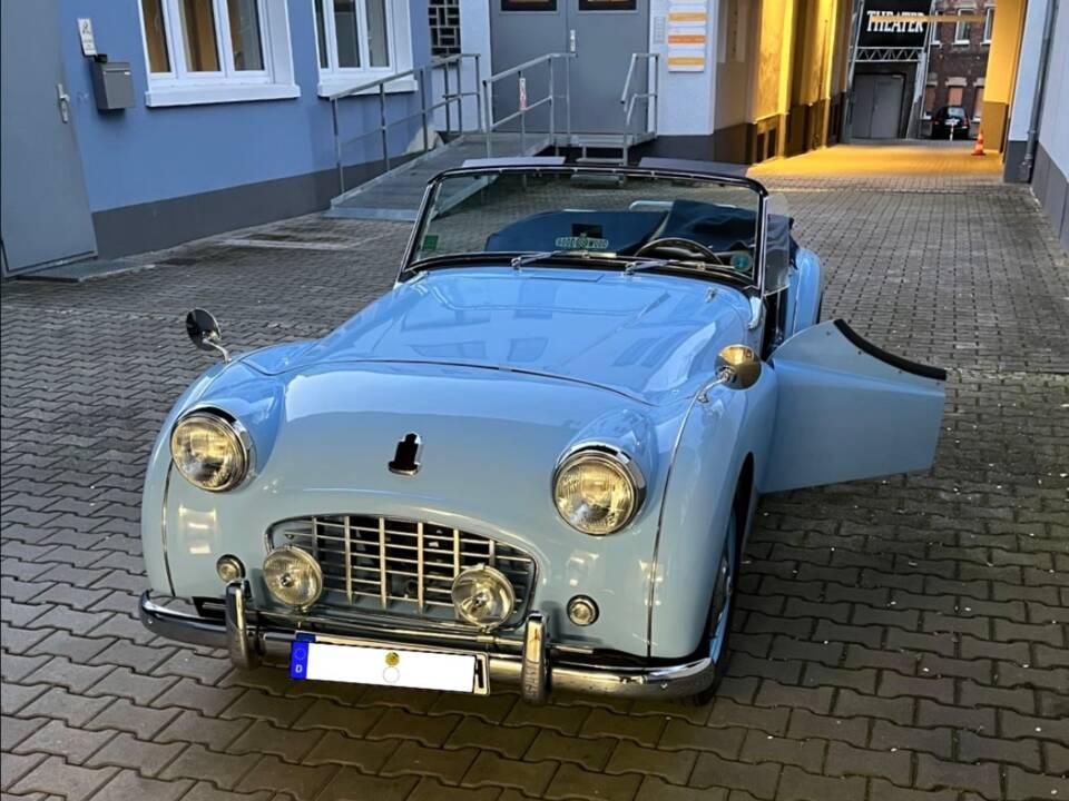 Image 1/11 of Triumph TR 3 (1956)
