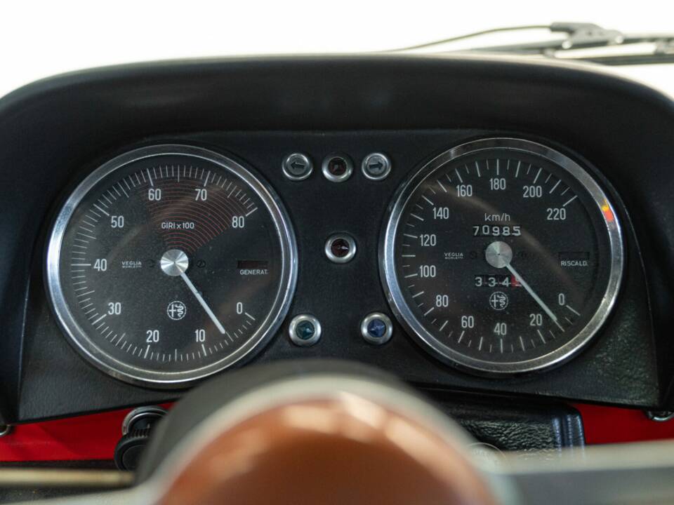 Imagen 33/50 de Alfa Romeo 1600 Spider (1972)
