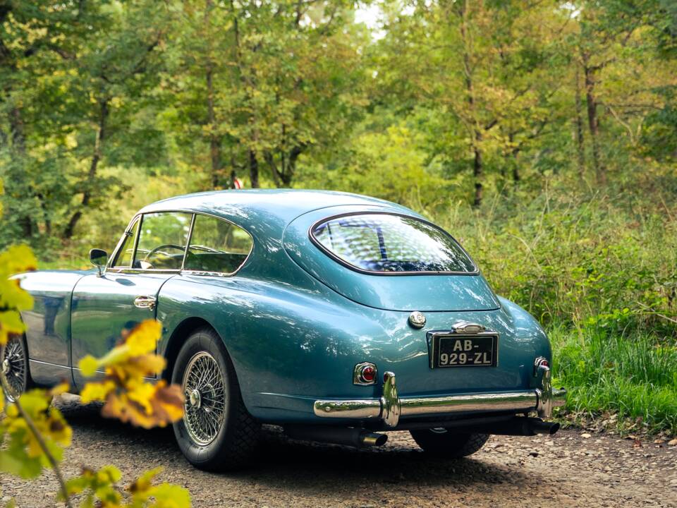 Image 49/82 of Aston Martin DB 2/4 Mk I (1953)