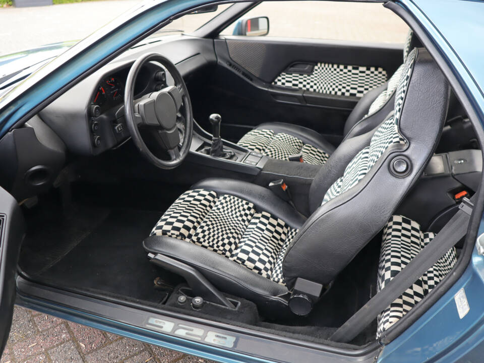 Bild 3/48 von Porsche 928 (1978)