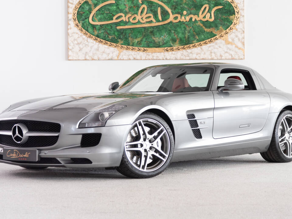 Image 3/56 de Mercedes-Benz SLS AMG (2011)