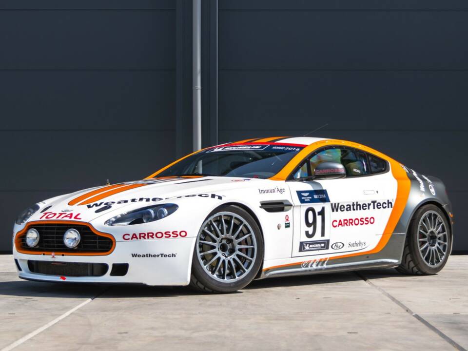 Bild 1/50 von Aston Martin V8 Vantage (2010)