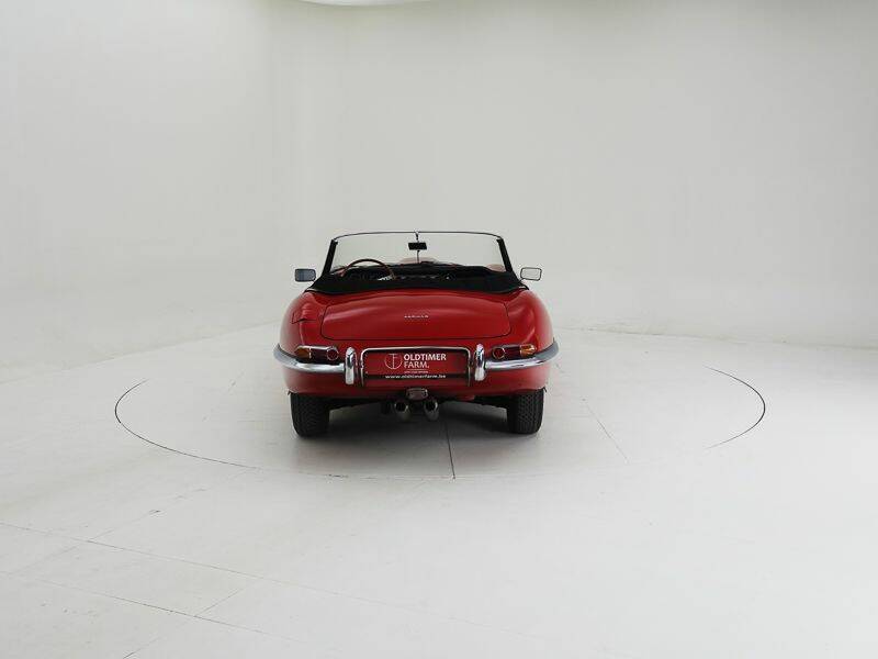 Image 7/15 de Jaguar E-Type "Lightweight" (1963)