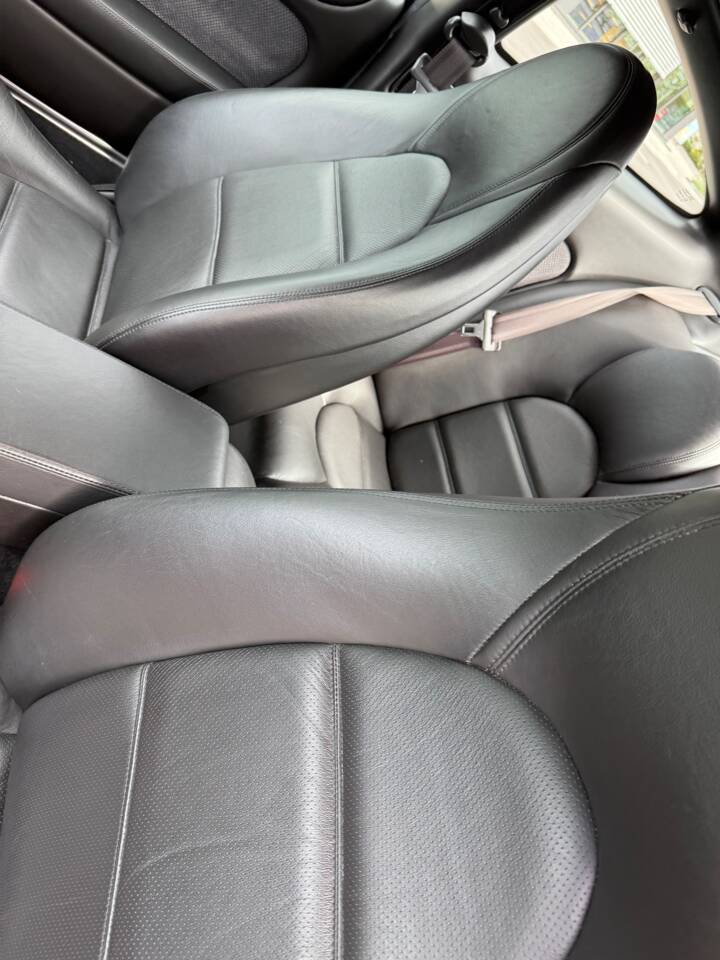 Image 2/8 of Jaguar XK8 4.0 (1997)
