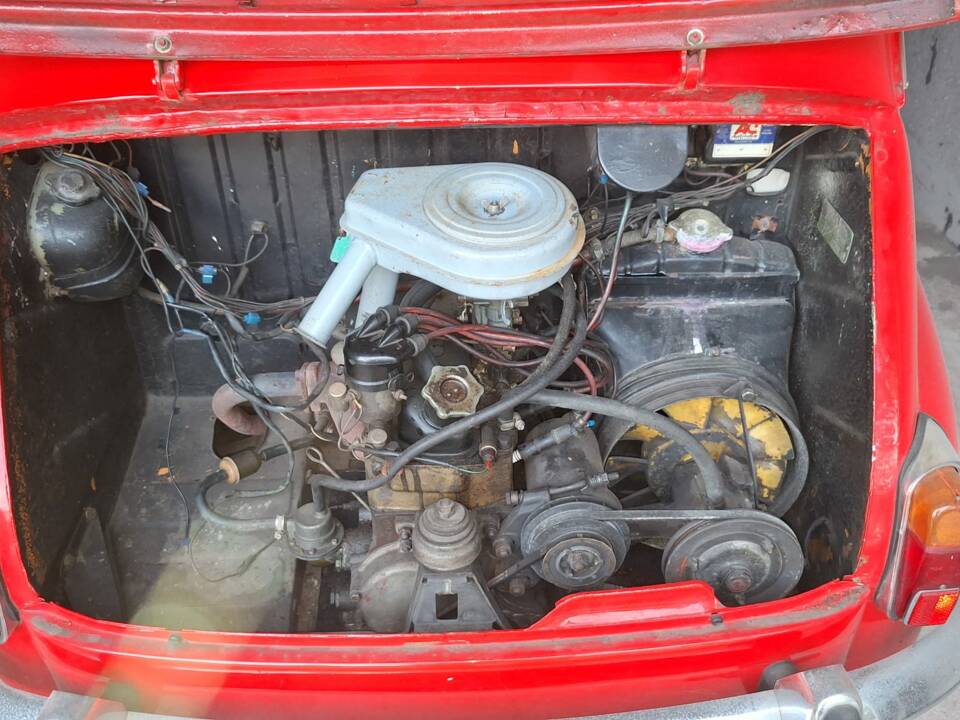 Image 30/32 of SEAT 600 D (1972)