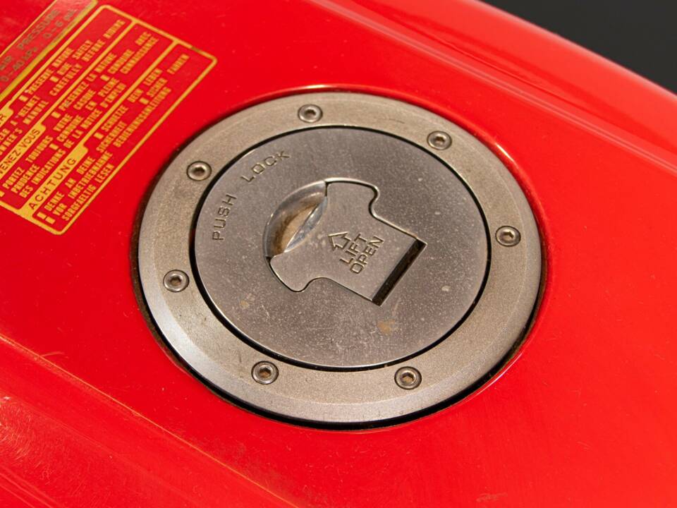 Bild 49/50 von Honda DUMMY (1988)