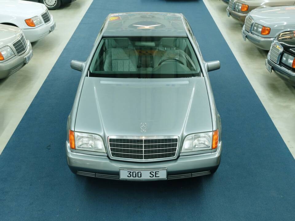 Bild 3/50 von Mercedes-Benz 300 SE (1992)