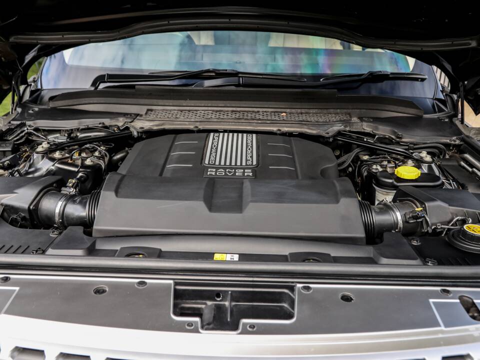 Imagen 44/49 de Land Rover Range Rover Sport SVR (2014)