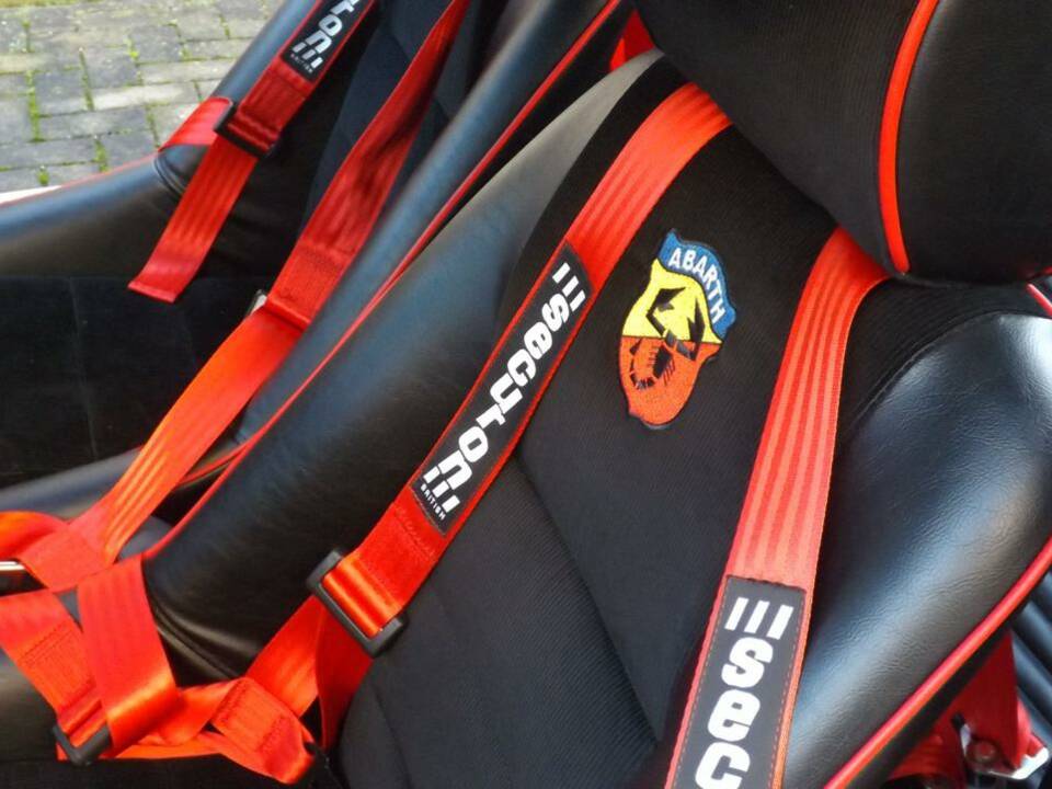 Image 47/50 of FIAT 124 Sport Coupe (1967)