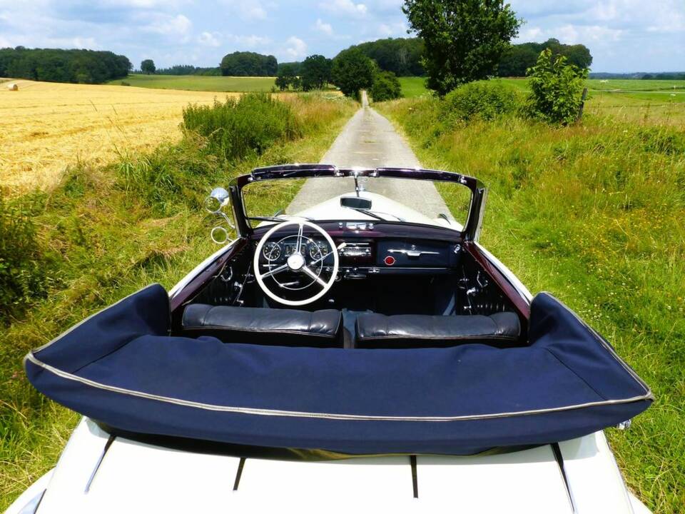 Mercedes-Benz 220 Cabriolet A (W 187) 1955