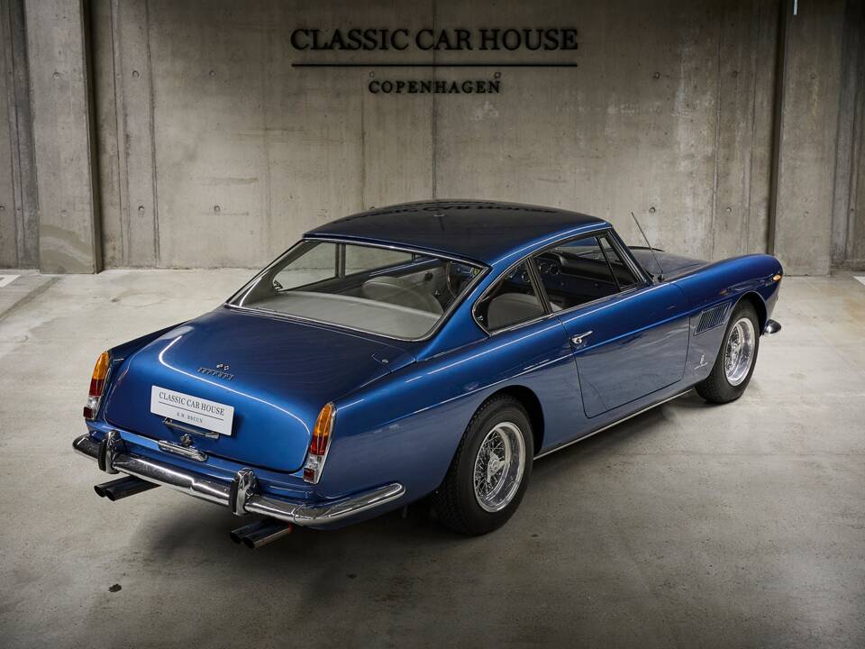 Imagen 9/100 de Ferrari 250 GT 2+2 (1963)