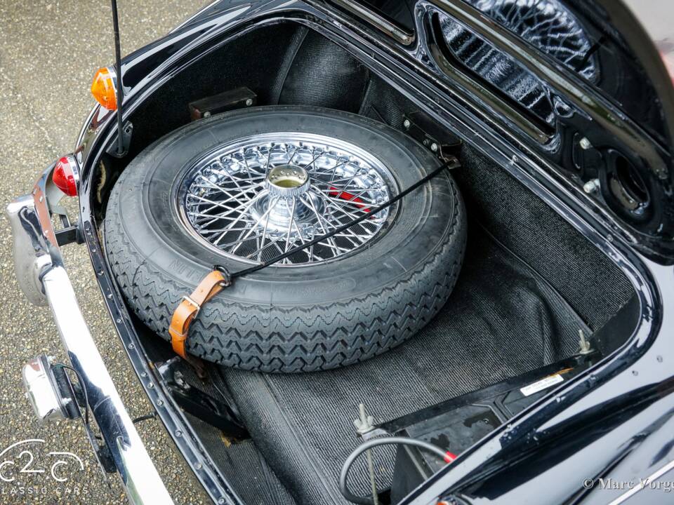 Image 48/51 of Austin-Healey 3000 Mk III (BJ8) (1967)