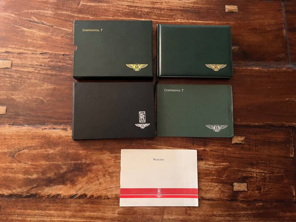 Image 4/43 of Bentley Continental T (1997)