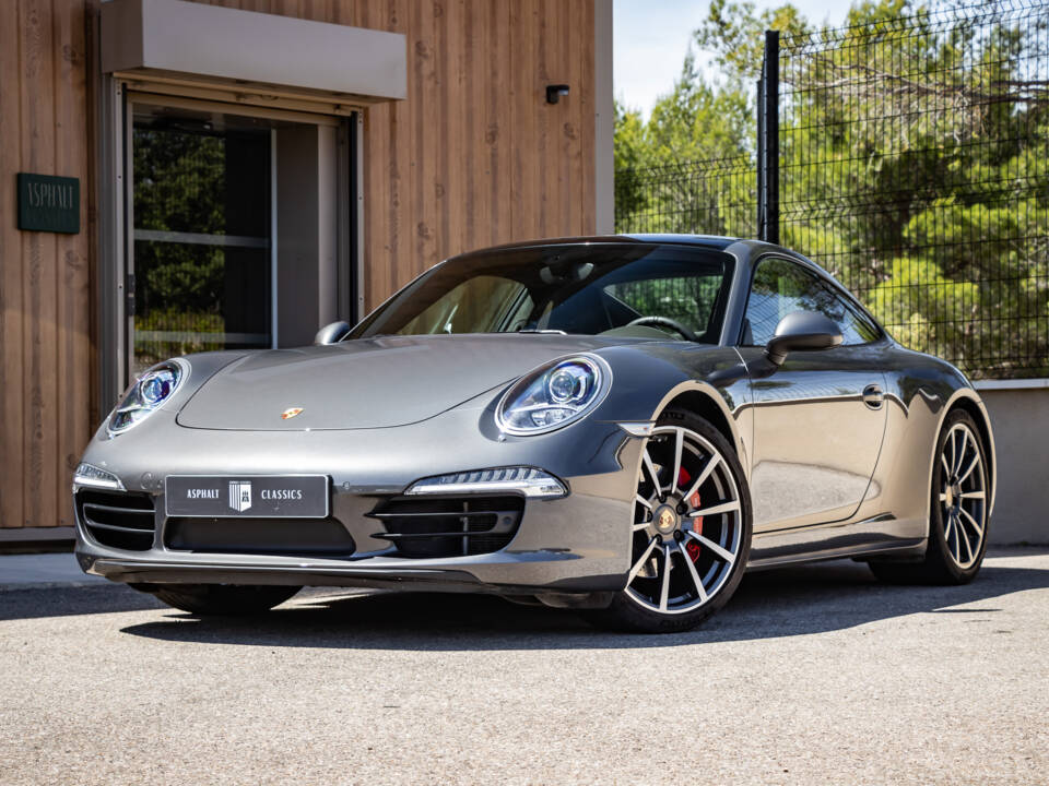 Image 1/50 of Porsche 911 Carrera 4S (2013)