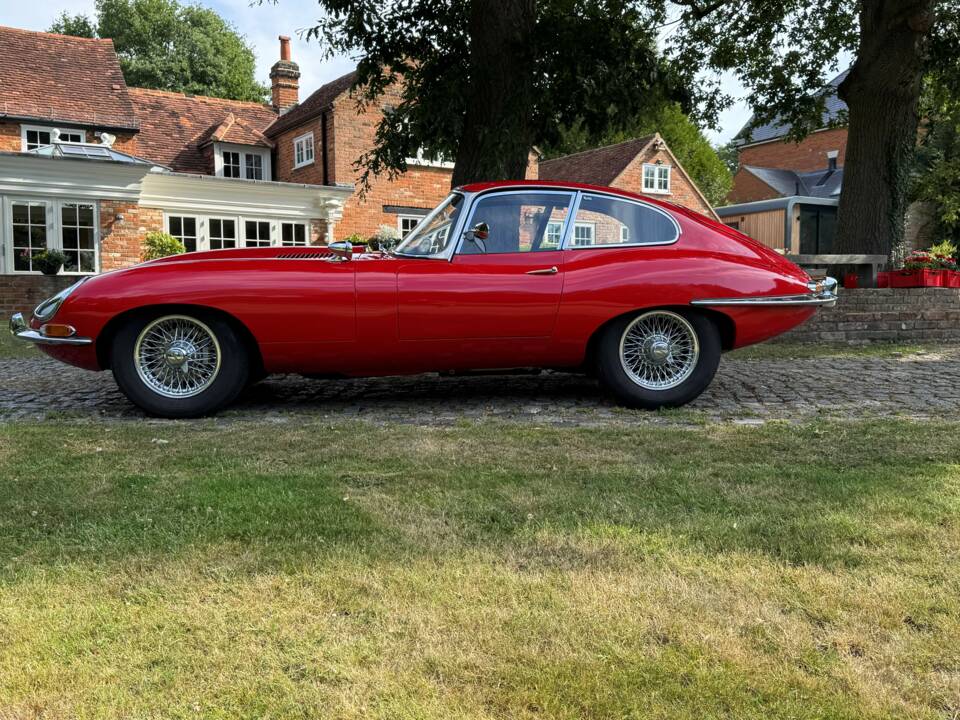 Bild 18/30 von Jaguar E-Type 4.2 (1966)