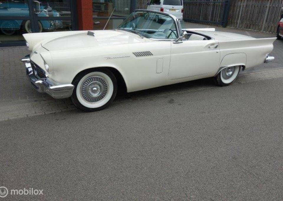 Image 1/6 of Ford Thunderbird (1957)