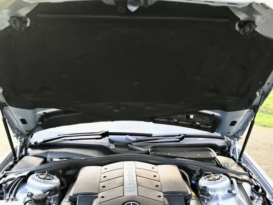 Image 34/50 de Mercedes-Benz S 500 L (2001)