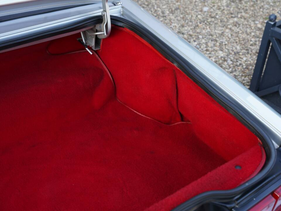 Afbeelding 40/50 van Alfa Romeo 2.0 Spider QV (1987)