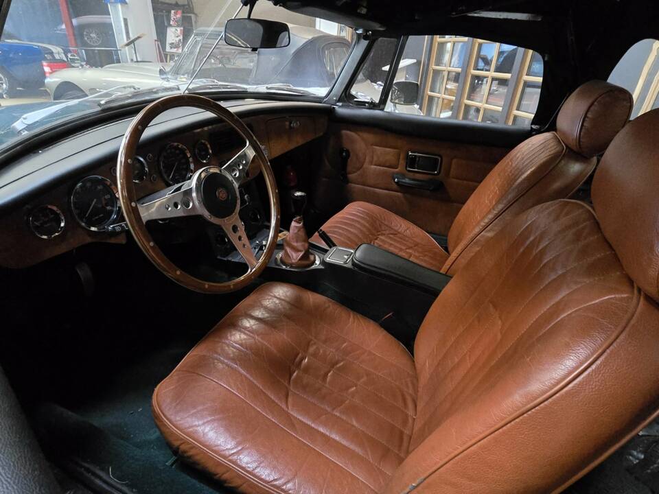 Imagen 9/49 de MG MGB (1979)