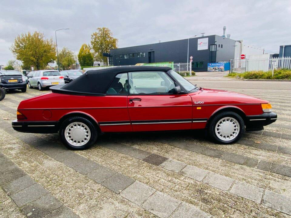 Imagen 3/38 de Saab 900 Turbo (1988)