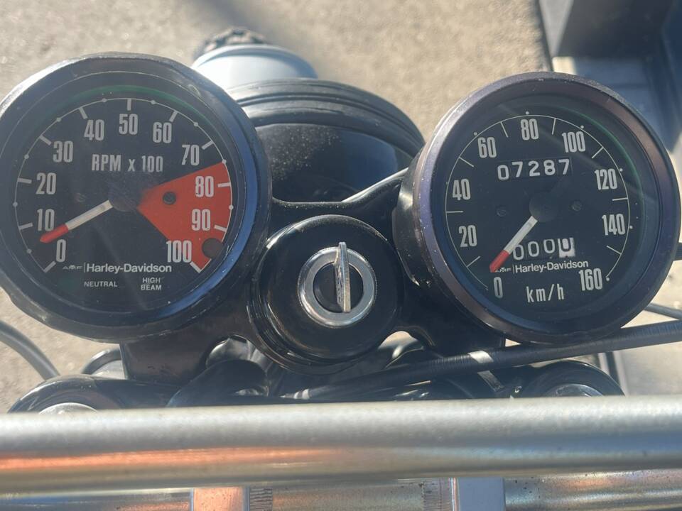 Image 8/16 of Harley-Davidson DUMMY (1974)