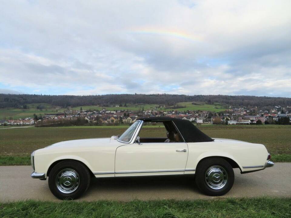 Image 4/17 of Mercedes-Benz 230 SL (1966)