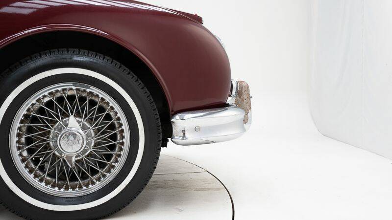 Image 11/15 of Jaguar Mk II 2.4 (1960)