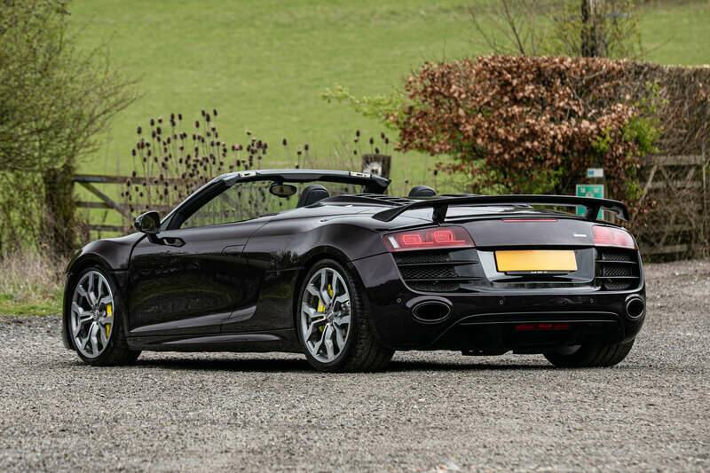 Immagine 4/35 di Audi R8 V10 Spyder (2011)