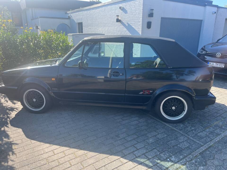 Image 12/78 de Volkswagen Golf Mk I Convertible 1.8 (1989)