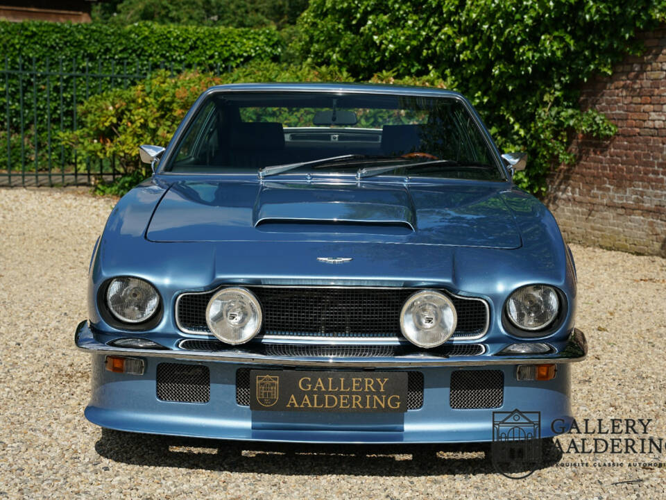 Image 5/50 of Aston Martin DBS V8 (1973)