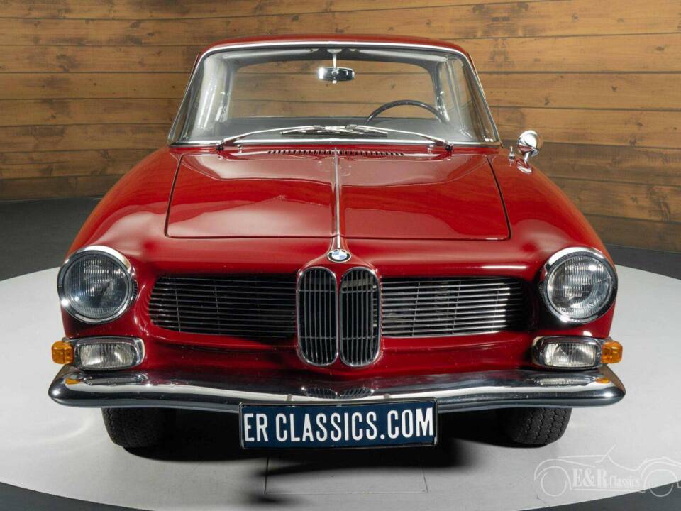 Image 17/19 of BMW 3200 CS (1965)