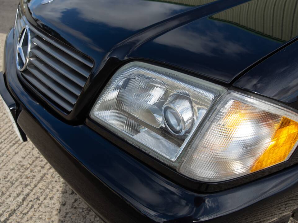 Bild 21/26 von Mercedes-Benz SL 500 (1999)