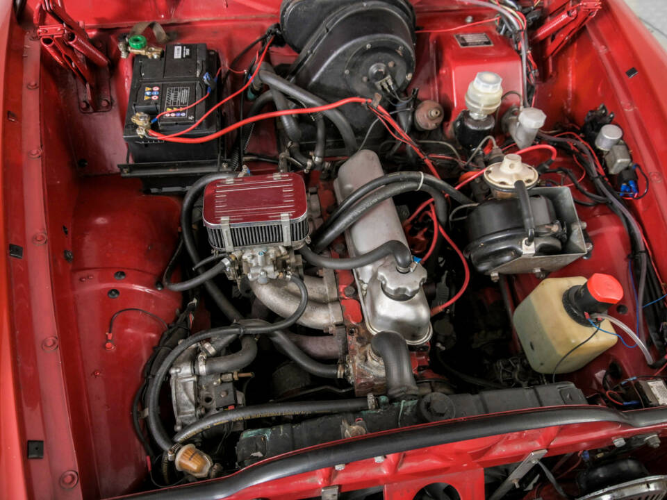 Image 44/50 of Volvo 1800 S (1965)