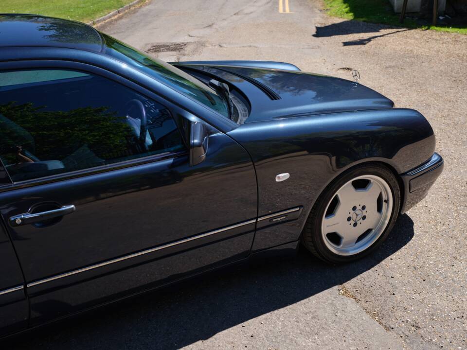 Immagine 15/50 di Mercedes-Benz E 55 AMG (1999)