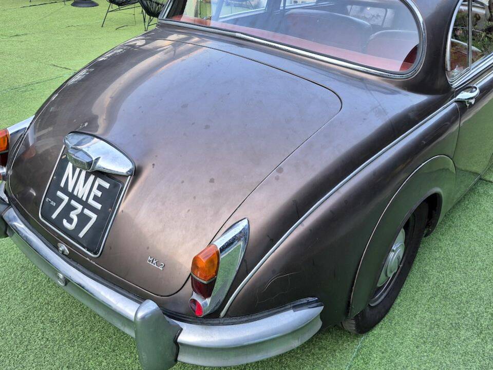 Bild 28/76 von Jaguar Mk II 2.4 (1963)