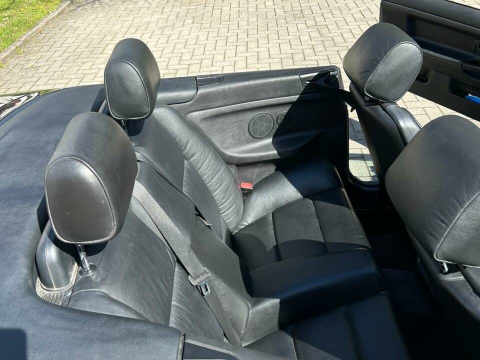 Immagine 9/11 di BMW 325i (1993)