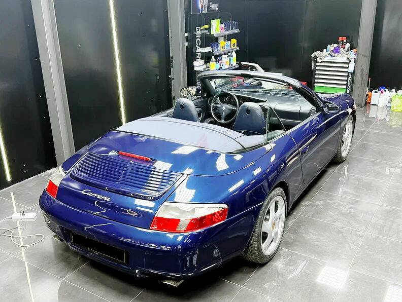 Immagine 5/8 di Porsche 911 Carrera (2000)