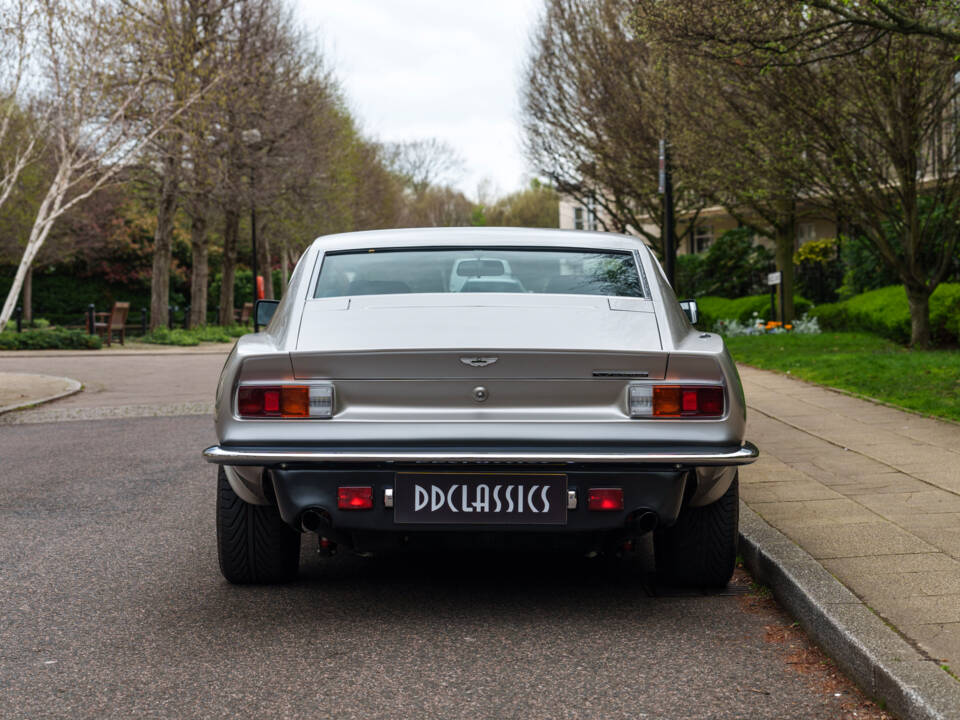 Afbeelding 6/30 van Aston Martin V8 Vantage X-Pack (1987)