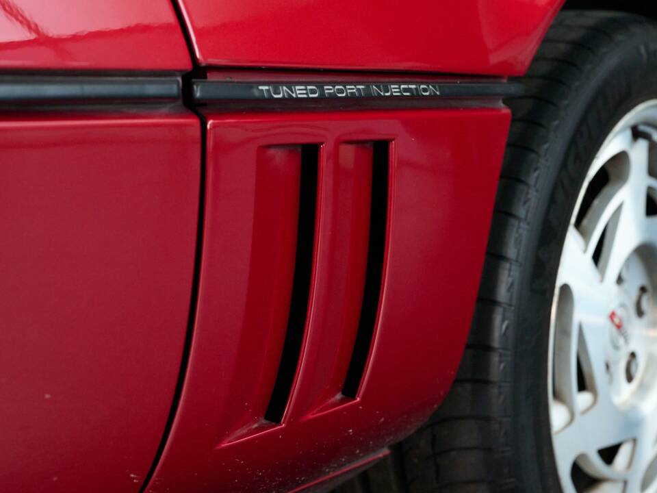Imagen 41/50 de Chevrolet Corvette Convertible (1990)