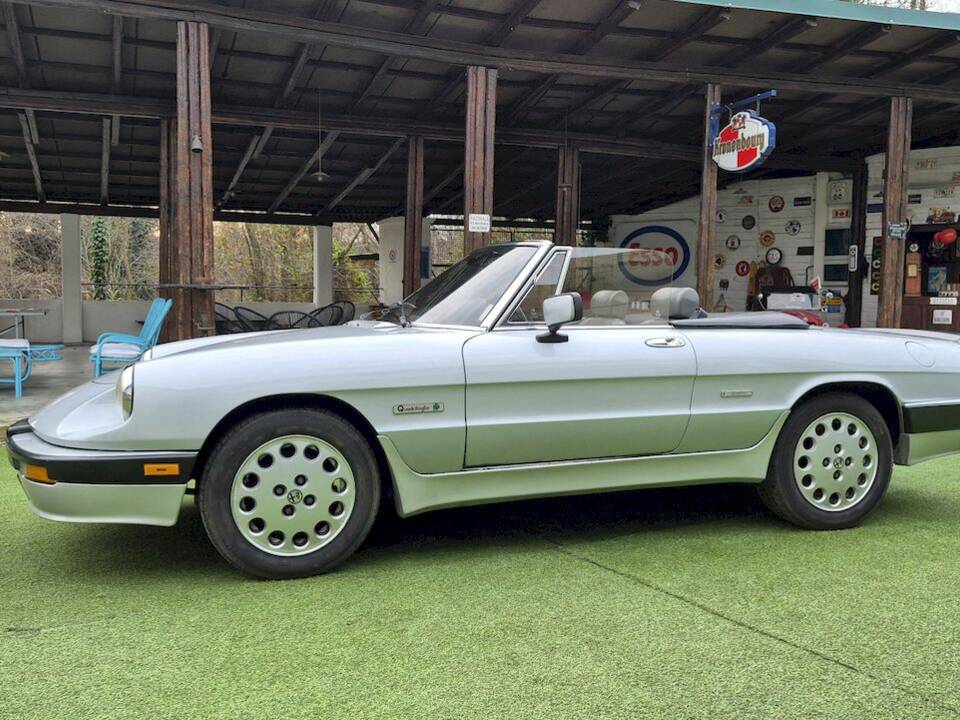 Afbeelding 4/70 van Alfa Romeo 2.0 Spider QV (1987)