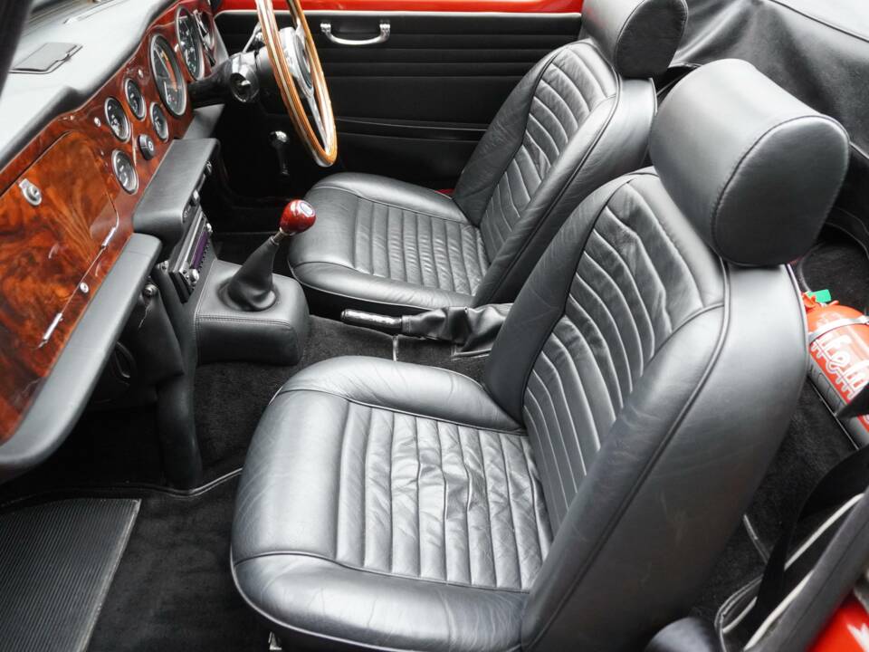 Image 12/21 of Triumph TR 5 PI (1968)