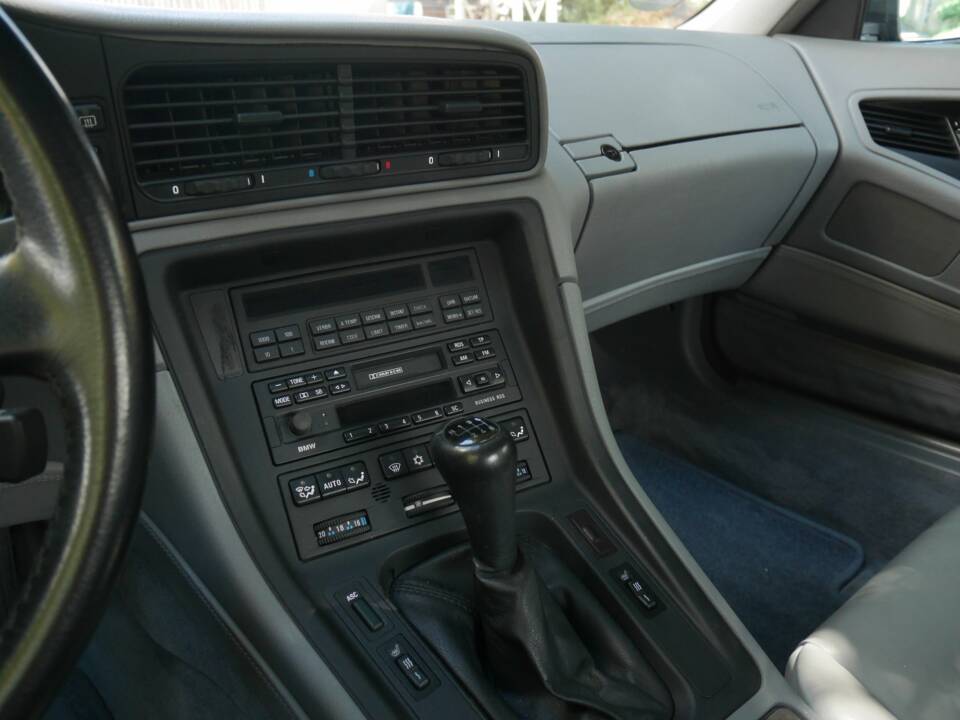 Immagine 22/32 di BMW 840Ci (1994)