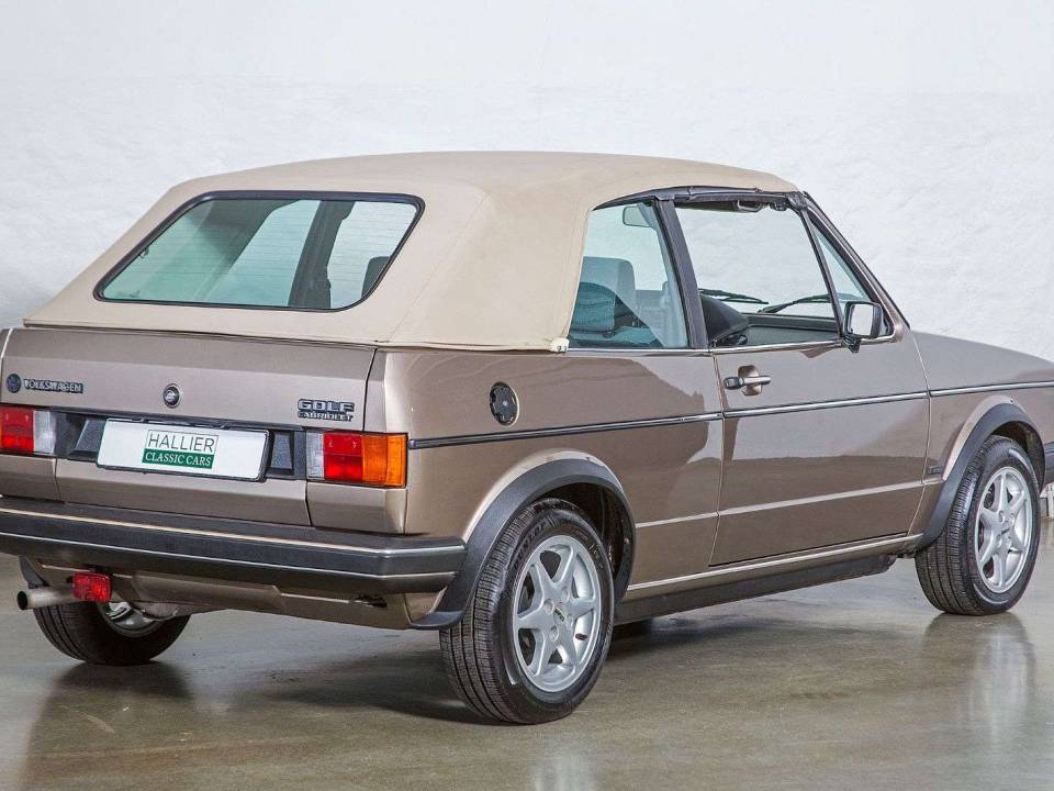 Bild 13/20 von Volkswagen Golf Mk I Convertible 1.8 (1989)
