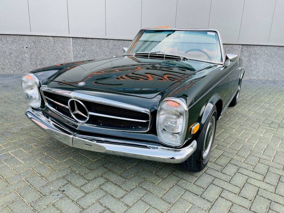 Image 5/36 de Mercedes-Benz 280 SL (1970)