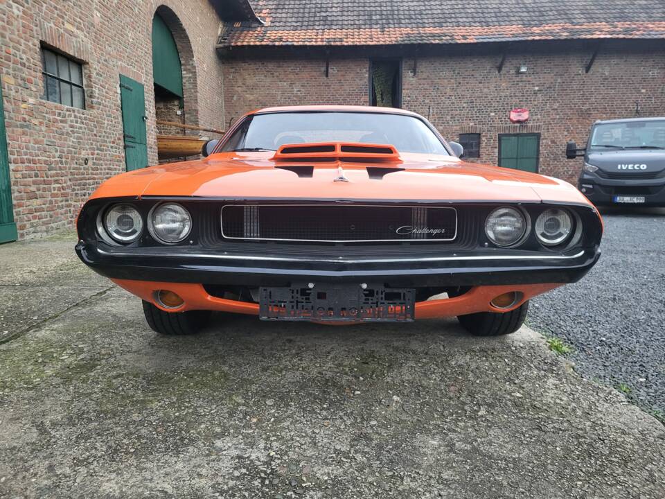 Image 21/46 de Dodge Challenger R&#x2F;T 440 Six-Pack (1970)