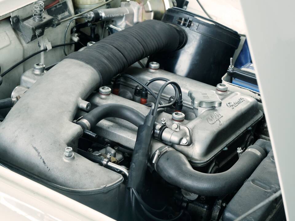 Image 50/50 of Alfa Romeo 1600 Spider Duetto (1966)