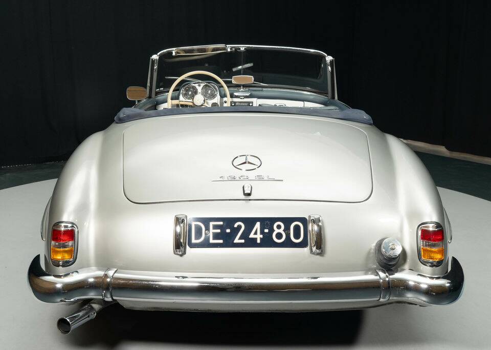 Image 7/8 of Mercedes-Benz 190 SL (1956)