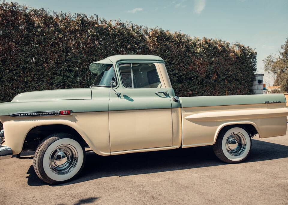 Bild 1/6 von Chevrolet Apache Stepside (1959)